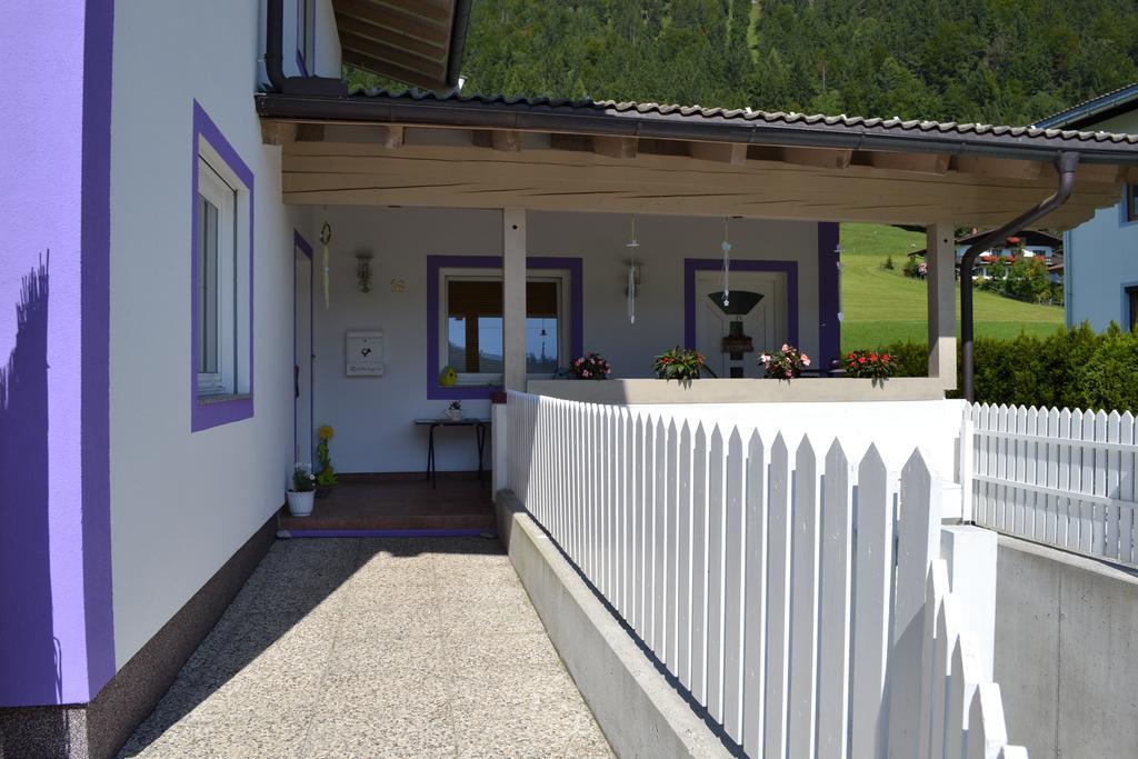 Villa Rupert Und Jasmin Hauser 상트율리흐암필레르시 객실 사진